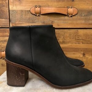 Coclico black ankle boots size 40